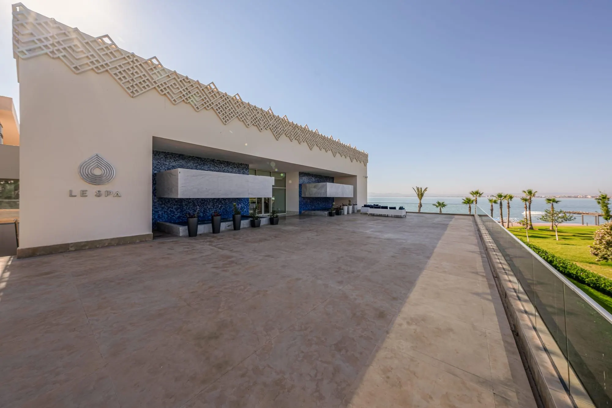 Façade — Hotel and spa in Nador