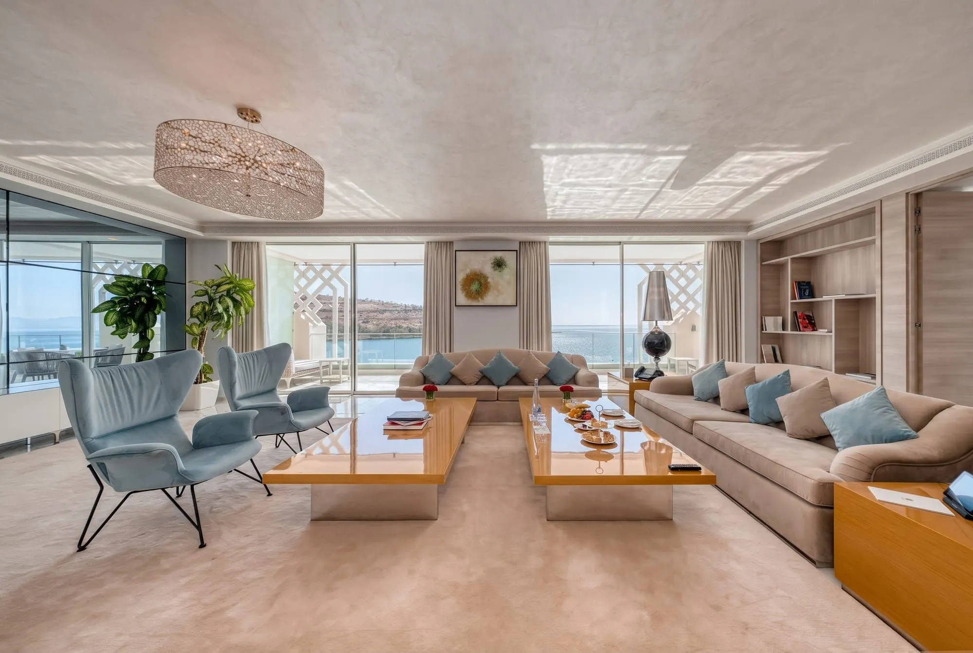 Suite — Hôtel, Nador