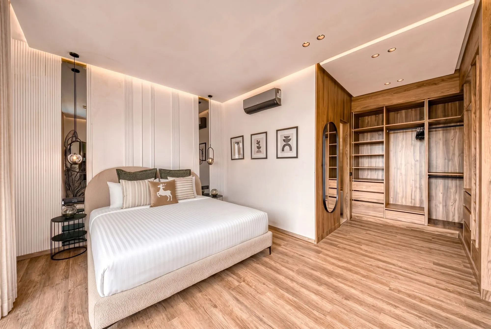 Bedroom — Contemporary villa in marble and wood in Marrakech
