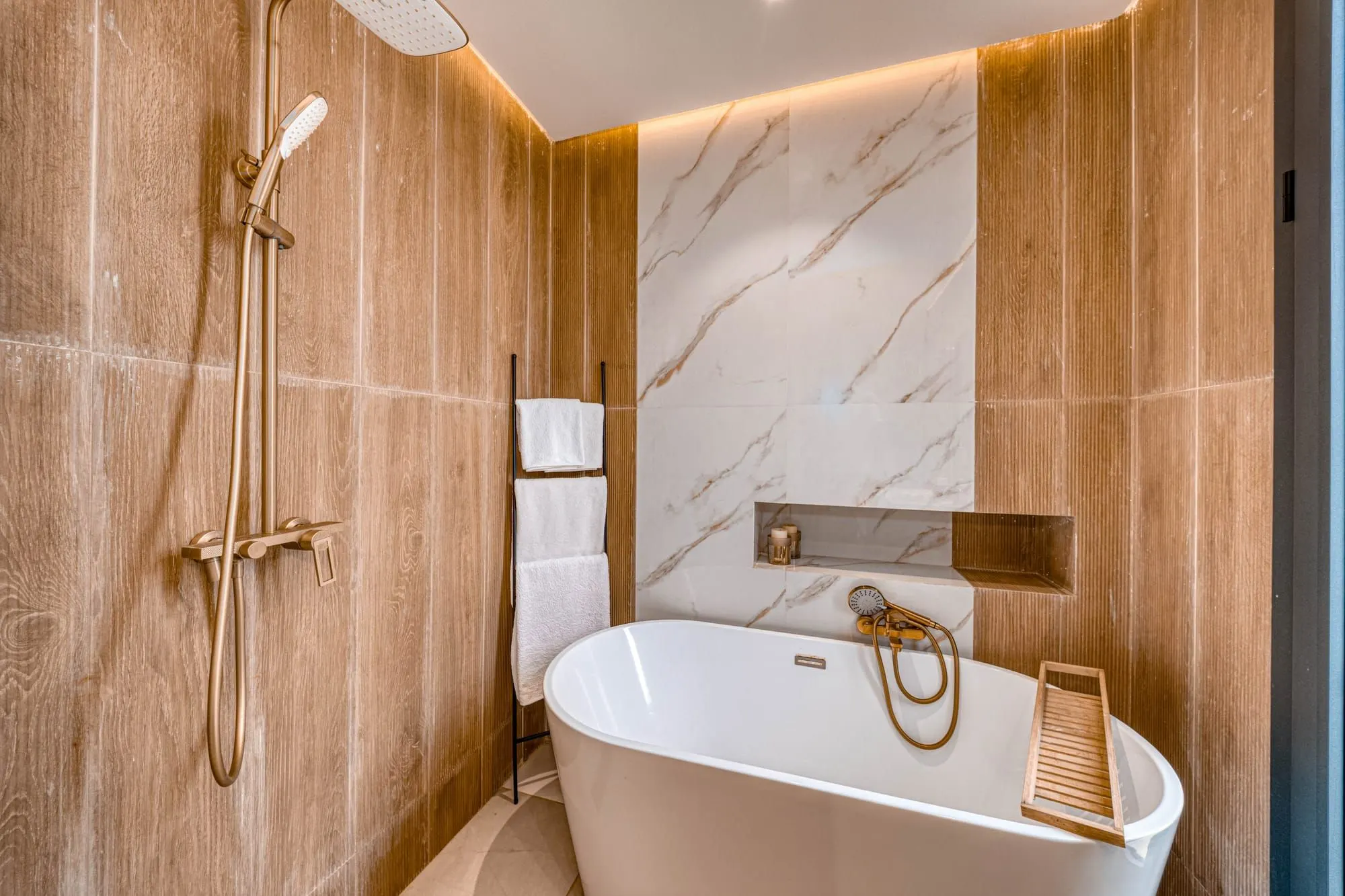 Bathroom — Contemporary villa in marble and wood in Marrakech
