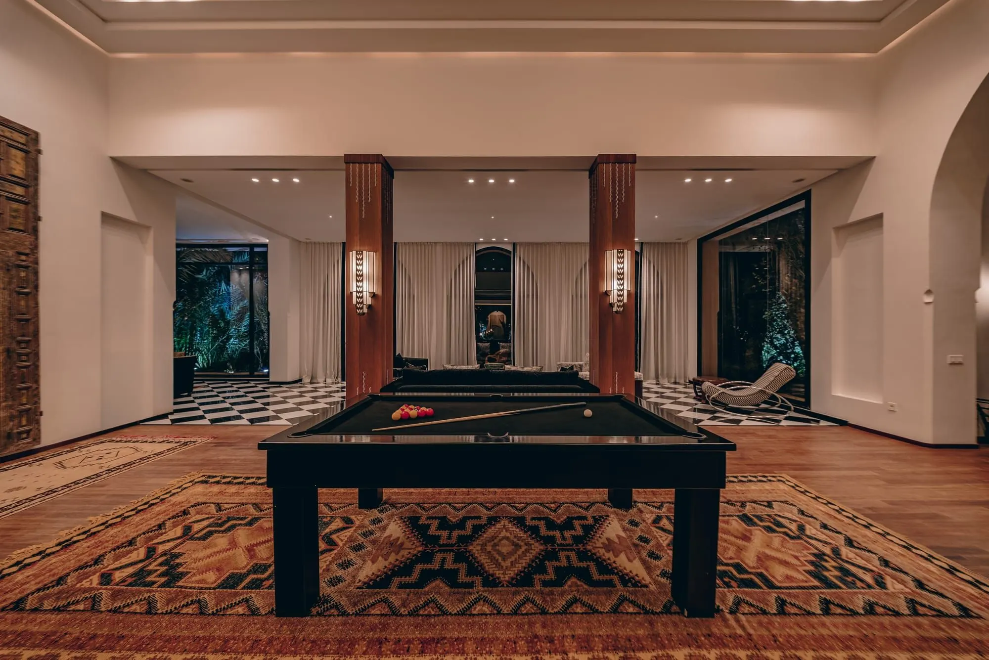 Salle de jeux — Villa et jardin de palmiers à Marrakech