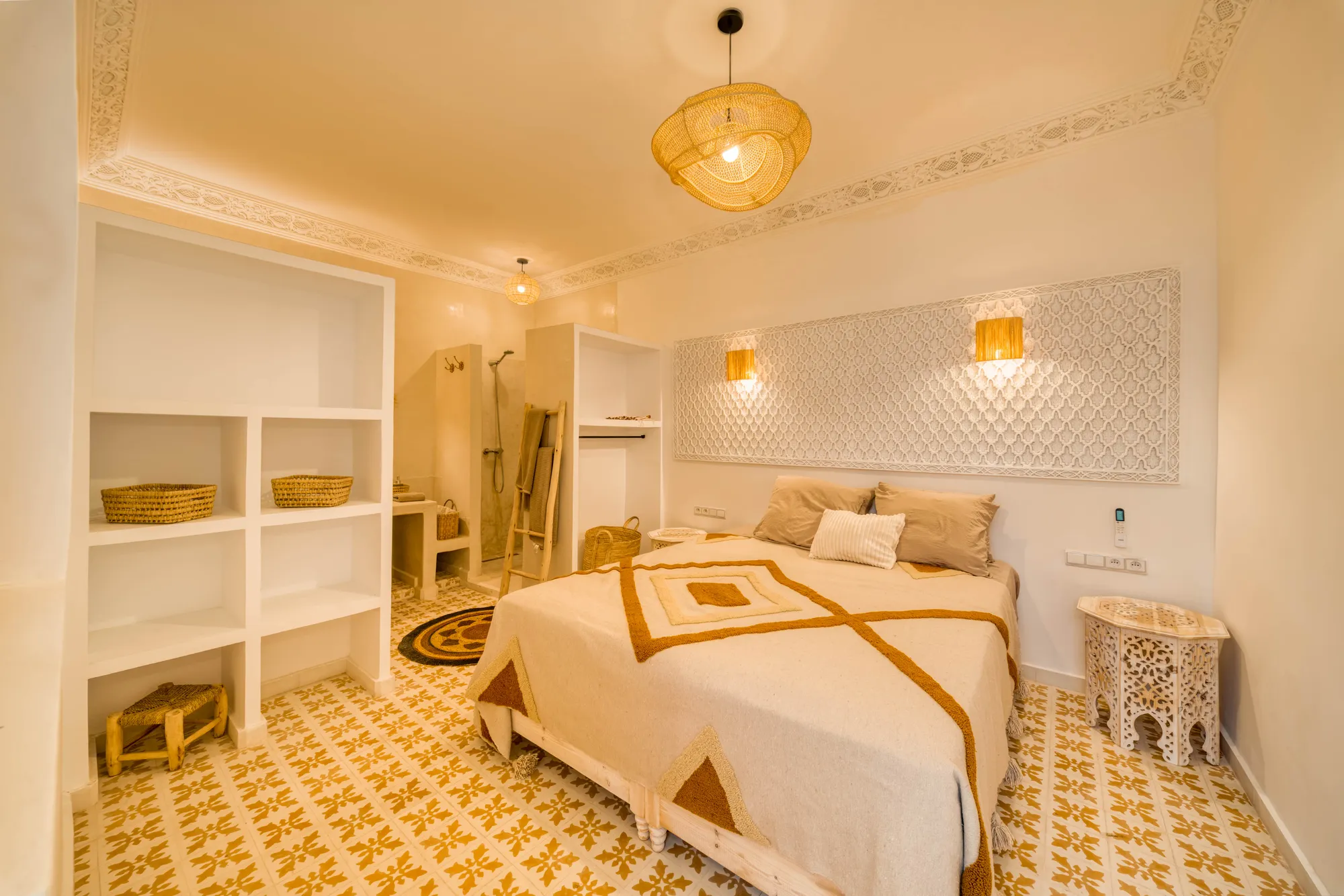 Bedroom — Renovated riad with green zellige in Marrakech