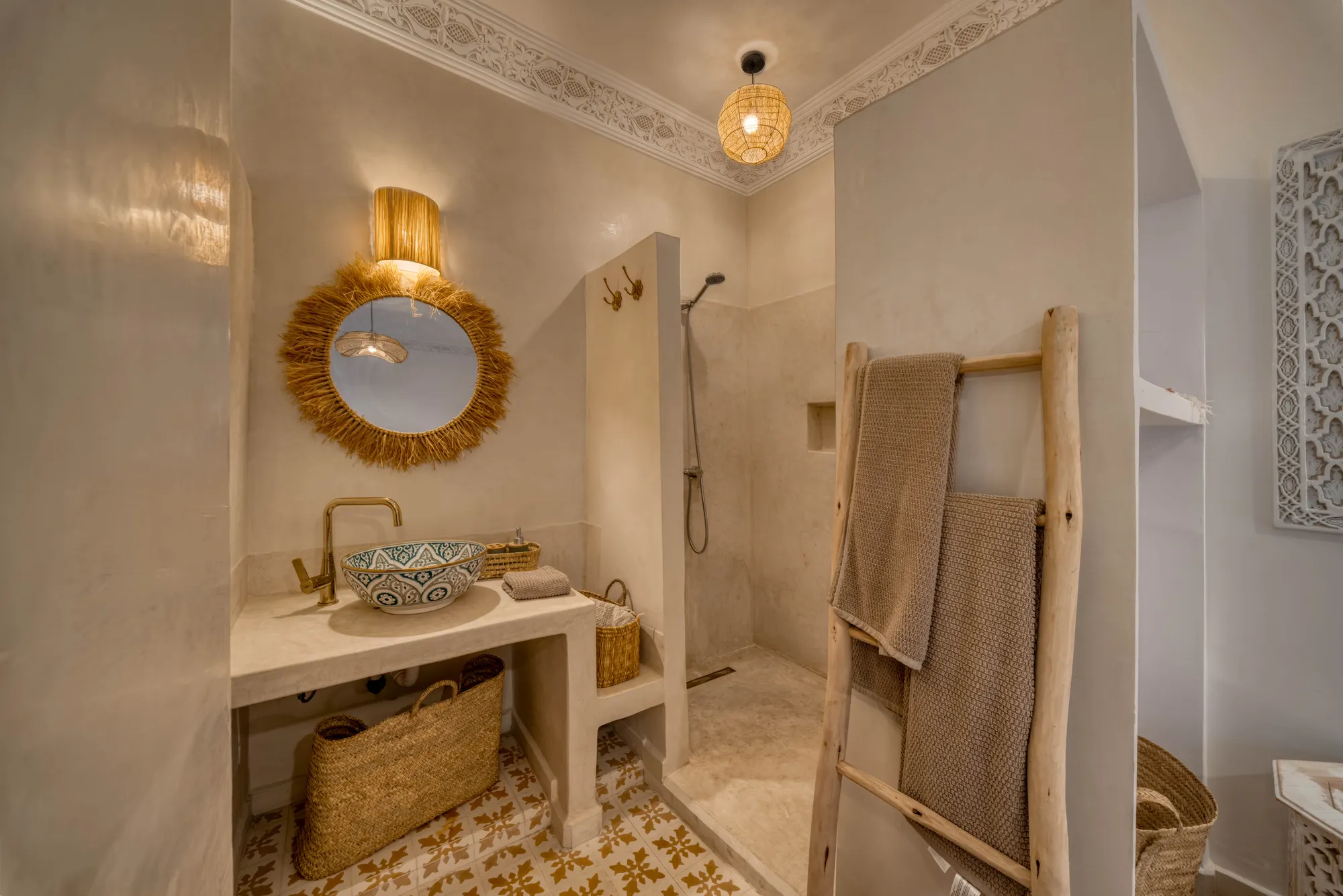 Bathroom — Renovated riad with green zellige in Marrakech